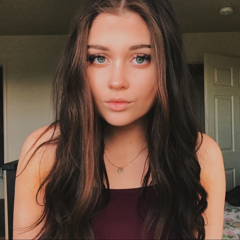 Meet your Posher, Lilly